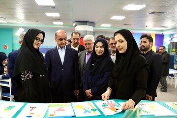 بازدید دبیرکل نهاد از کتابخانه مرکزی رشت