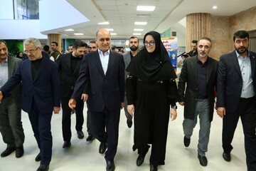 بازدید دبیرکل نهاد از کتابخانه مرکزی رشت