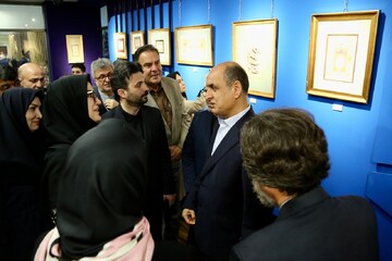 بازدید دبیرکل نهاد از کتابخانه مرکزی رشت