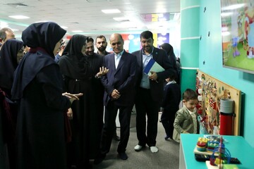 بازدید دبیرکل نهاد از کتابخانه مرکزی رشت