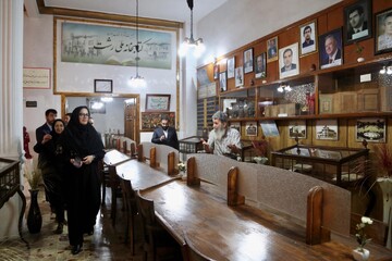 بازدید از کتابخانه ملی رشت