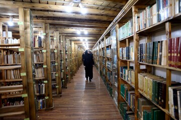 بازدید از کتابخانه ملی رشت