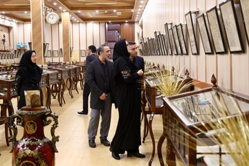 بازدید از کتابخانه ملی رشت