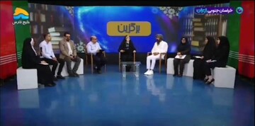 مدیرکل و کتابداران هرمزگان در برنامه‌های مختلف رسانه‌ای از اهمیت کتاب گفتند