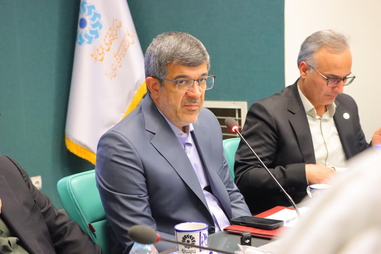 باید کتابخوانی در اولویت اقدامات ادارات استان یزد باشد