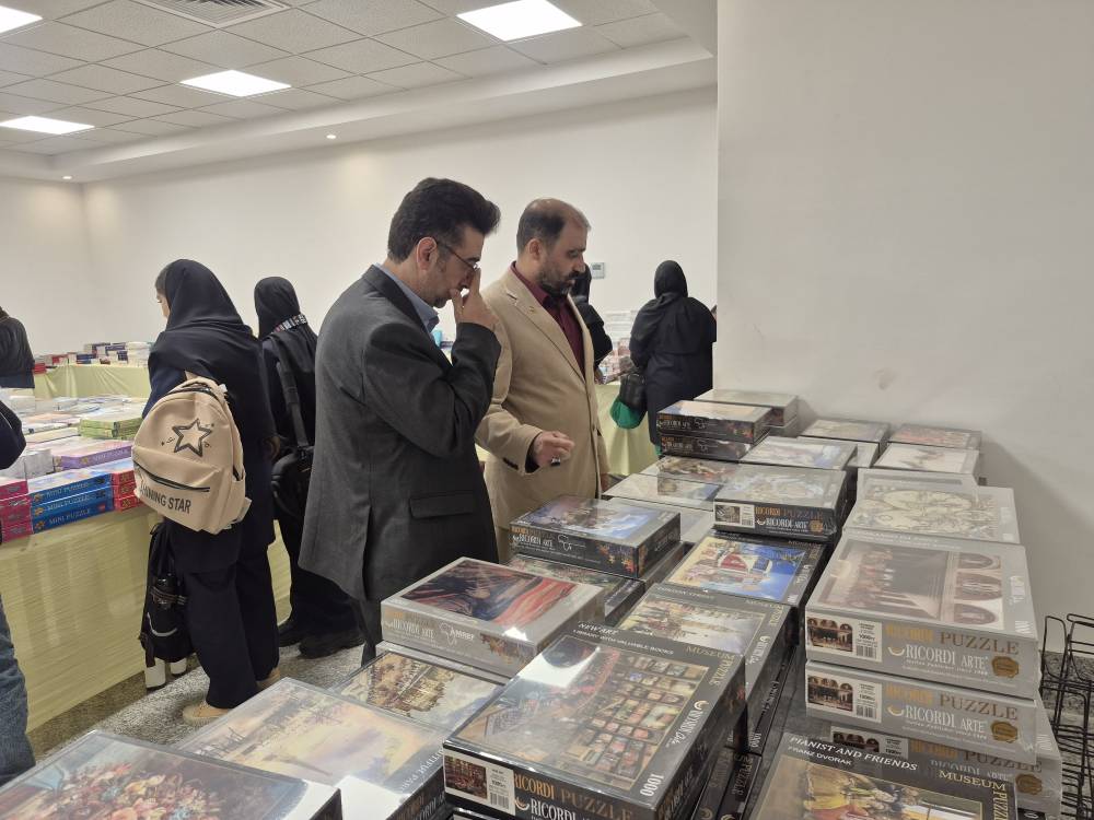 نمایشگاه بزرگ کتاب بیرجند با حضور سرپرست اداره‌کل کتابخانه‌های عمومی استان افتتاح شد