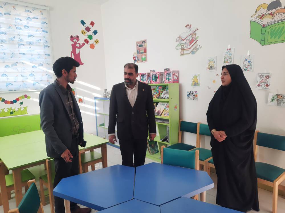 حضور سرپرست کتابخانه‌های عمومی استان در جلسه انجمن و بازدید از کتابخانه‌های زیرکوه