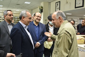 بازدید استاندار آذربایجان شرقی از کتابخانه مرکزی تبریز