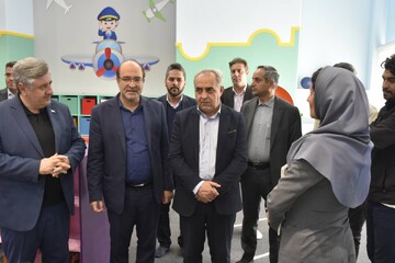 بازدید استاندار آذربایجان شرقی از کتابخانه مرکزی تبریز