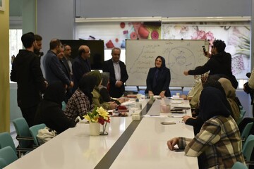 بازدید استاندار آذربایجان شرقی از کتابخانه مرکزی تبریز