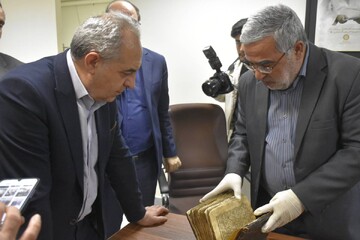 بازدید استاندار آذربایجان شرقی از کتابخانه مرکزی تبریز