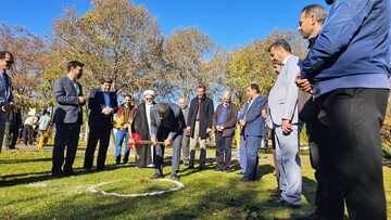 آیین کلنگ زنی اولین کتابخانه خردمندان (سالمندان) کشور در زنجان