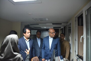 بازدید استاندار کرمانشاه از اداره کل کتابخانه های عمومی استان