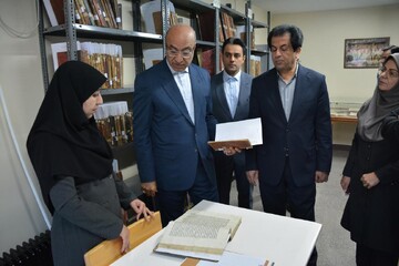 بازدید استاندار کرمانشاه از اداره کل کتابخانه های عمومی استان