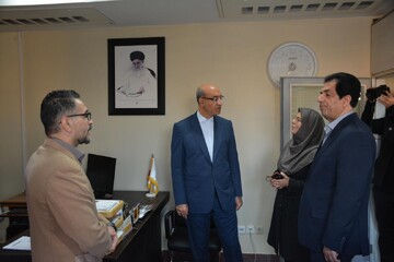 بازدید استاندار کرمانشاه از اداره کل کتابخانه های عمومی استان