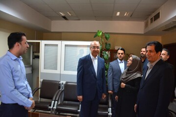 بازدید استاندار کرمانشاه از اداره کل کتابخانه های عمومی استان