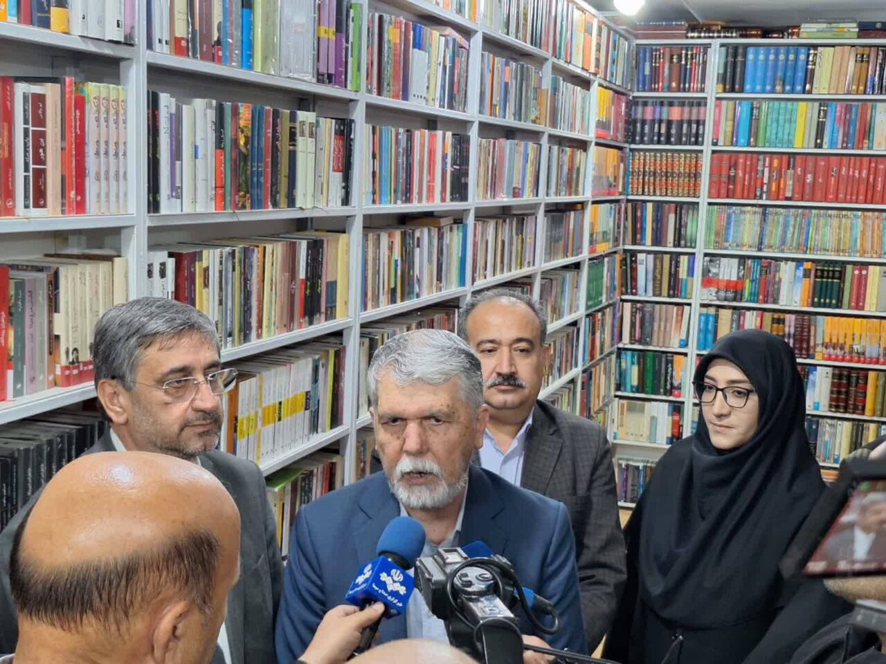 اختتامیه دهمین دوره جایزه کتاب سال لرستان با حضور وزیر فرهنگ و ارشاد اسلامی