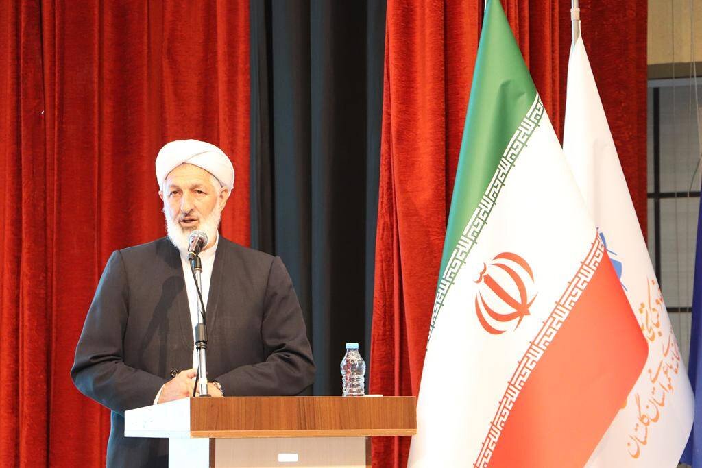 آیین تجلیل از خادمان عرصه کتاب و رویداد ملی قهرمان من در گرگان برگزار شد