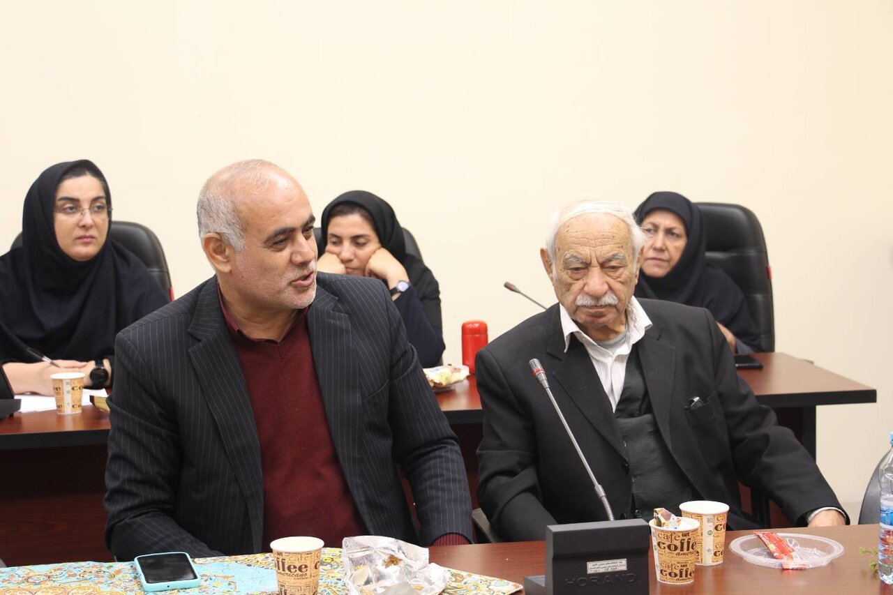 آیین رونمایی و نقد کتاب «نیمرُخ تمدن در انزانکوه» در گرگان برگزار شد