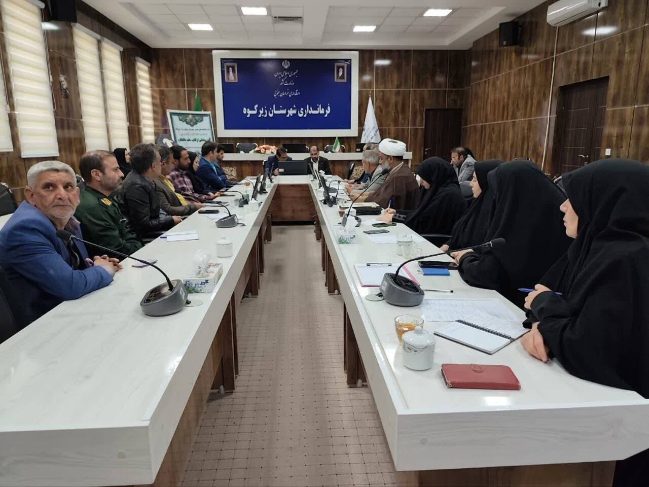 حضور سرپرست کتابخانه‌های عمومی استان در جلسه انجمن و بازدید از کتابخانه‌های زیرکوه