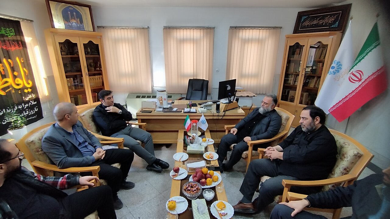 دیدار مدیرکل حوزه هنری با سرپرست اداره‌کل کتابخانه‌های عمومی استان قم