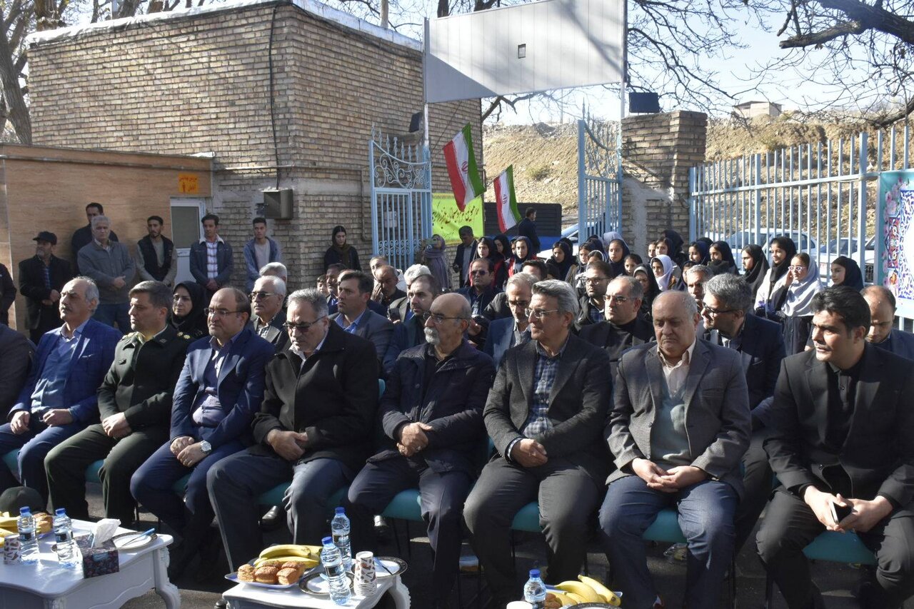 پیشخان خدمات کتابخانهای یعقوبی در روستای ارلان مرند افتتاح شد