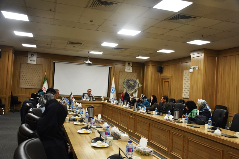 آیین رونمایی از کتاب «ردپای فاخته» در مشهد برگزار شد