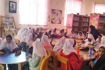 پلی میان کتاب و زندگی به میزبانی کتابخانه‌های عمومی استان مرکزی