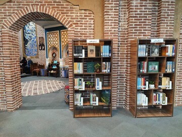 بازدید دبیرکل نهاد از کتابخانه مرکزی خرم‌آباد