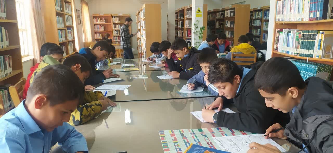 تجربه‌های شیرین مطالعه در کتابخانه‌های عمومی استان مرکزی