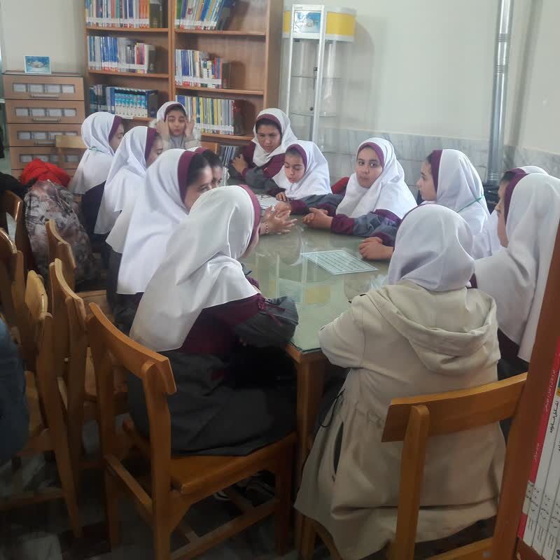 تجربه‌های شیرین مطالعه در کتابخانه‌های عمومی استان مرکزی