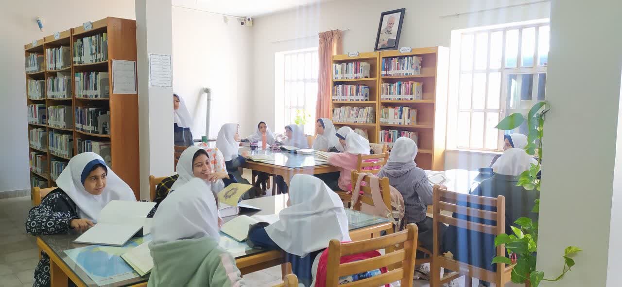 تجربههای شیرین مطالعه در کتابخانههای عمومی استان مرکزی