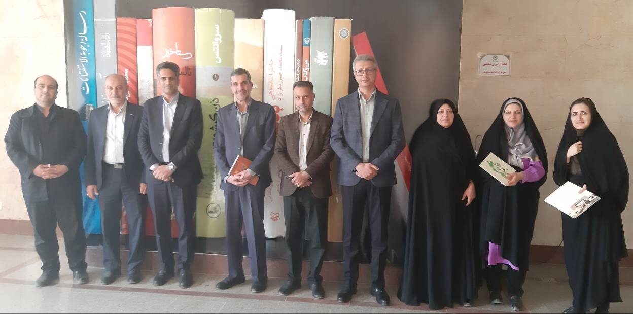 نشست انجمن کتابخانه‌های عمومی شهرستان میبد برگزار شد