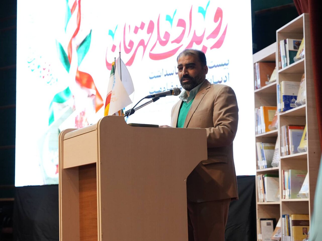 نقش کتاب و مطالعه، در توسعه آرامش و تربیت نسل آینده قطعی است