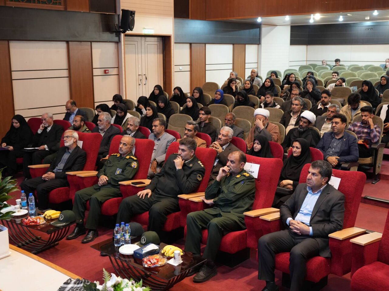 نقش کتاب و مطالعه، در توسعه آرامش و تربیت نسل آینده قطعی است