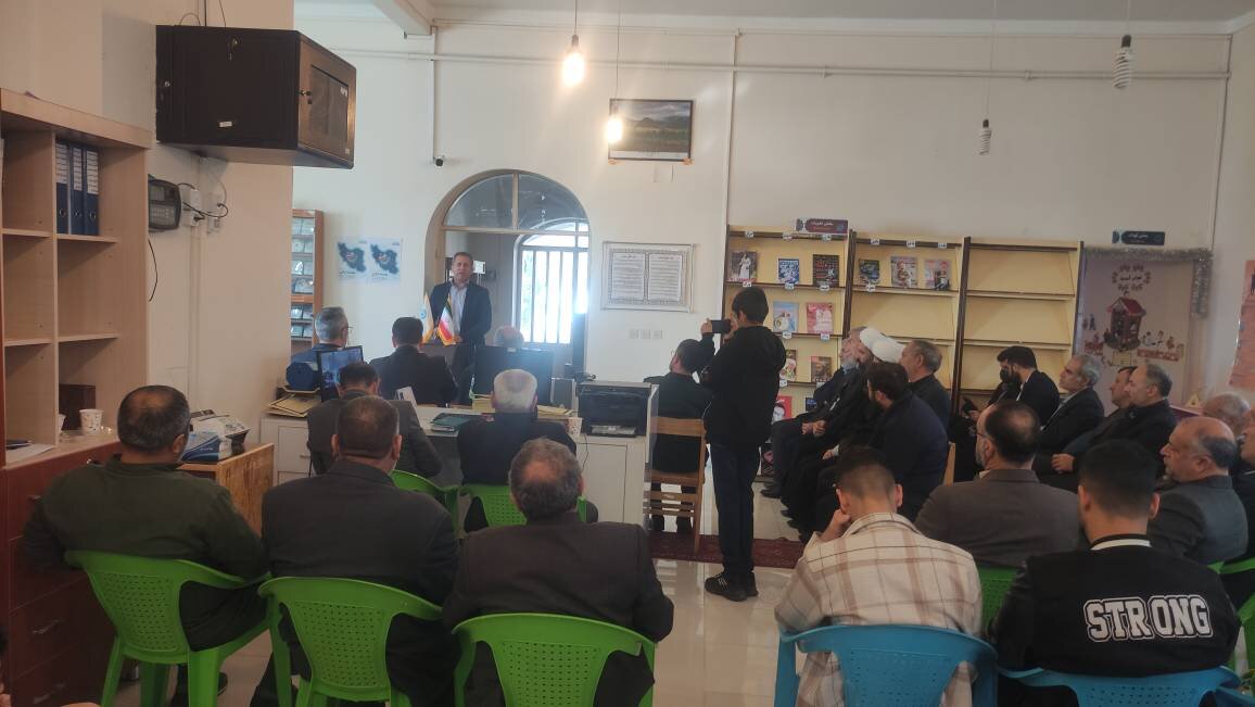 آیین گرامیداشت روز کتاب، کتابخوانی و کتابدار در کتابخانه عمومی «گنج دانش» شهر قوشچی برگزار شد