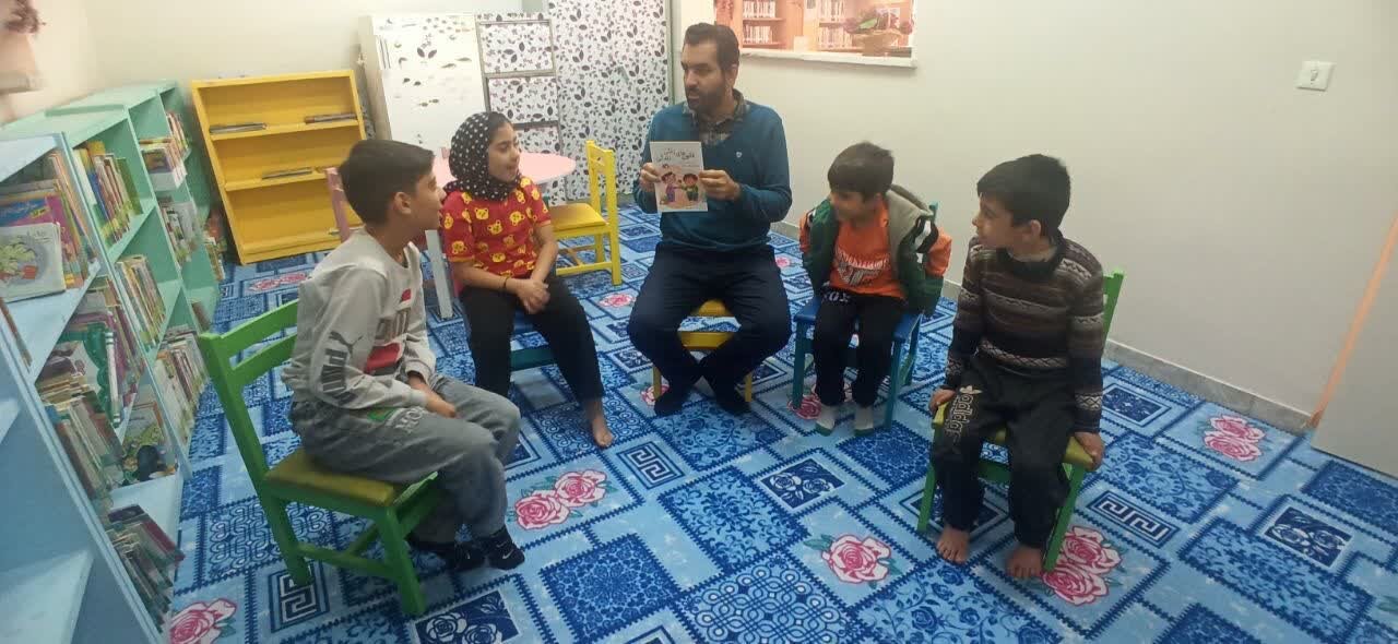 پلی میان کتاب و زندگی به میزبانی کتابخانه‌های عمومی استان مرکزی