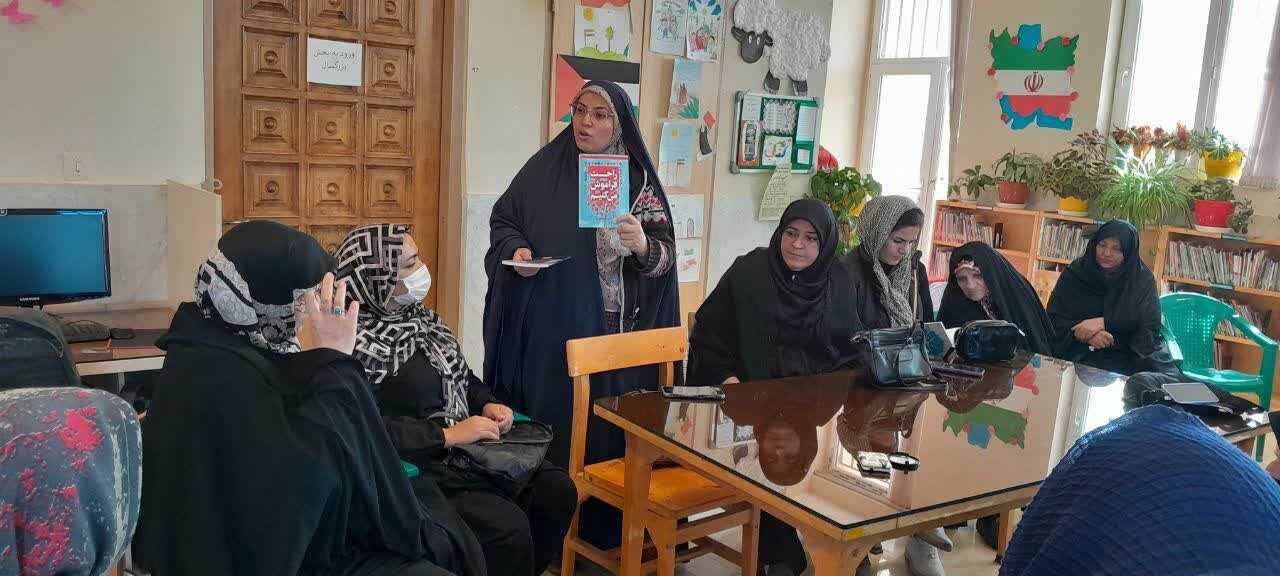 پلی میان کتاب و زندگی به میزبانی کتابخانههای عمومی استان مرکزی