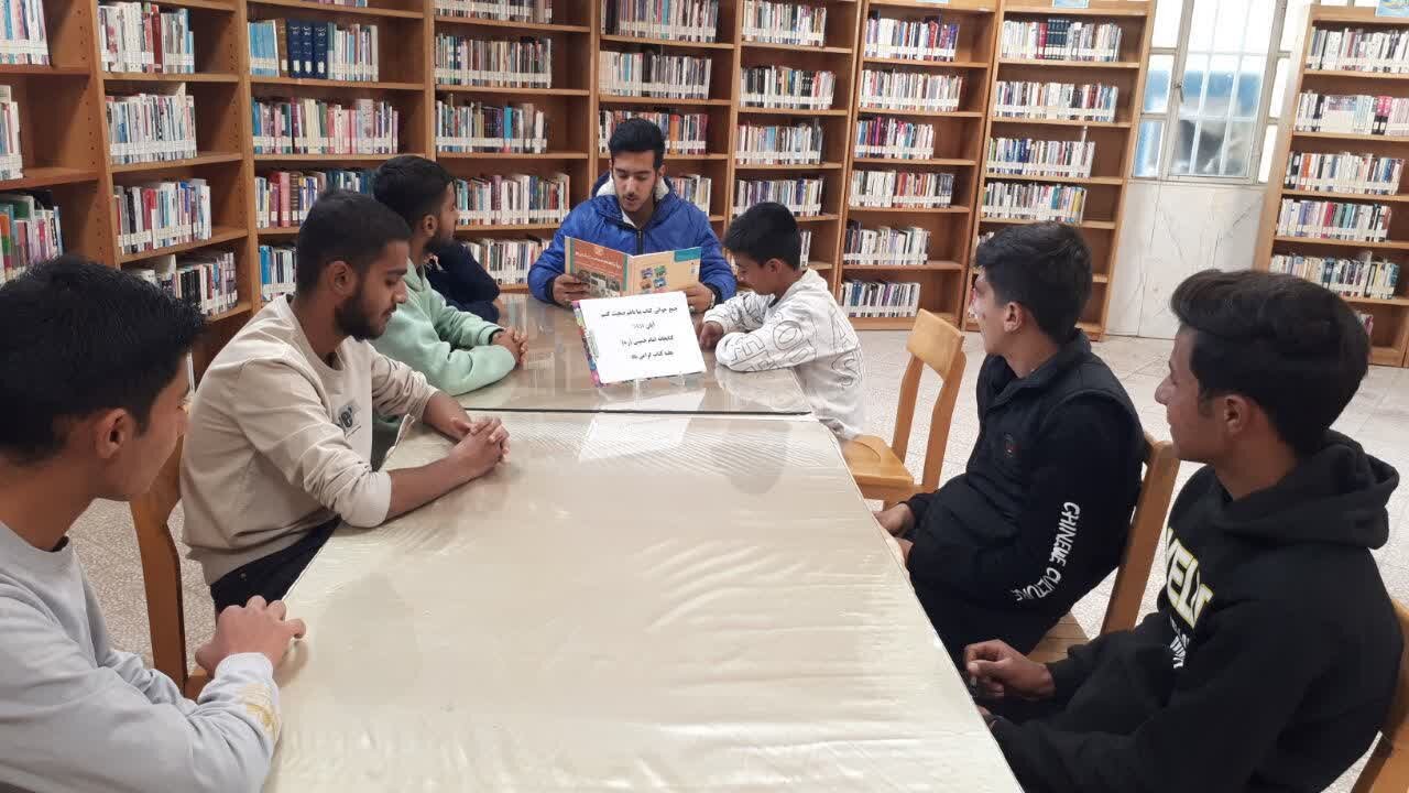 پلی میان کتاب و زندگی به میزبانی کتابخانه‌های عمومی استان مرکزی