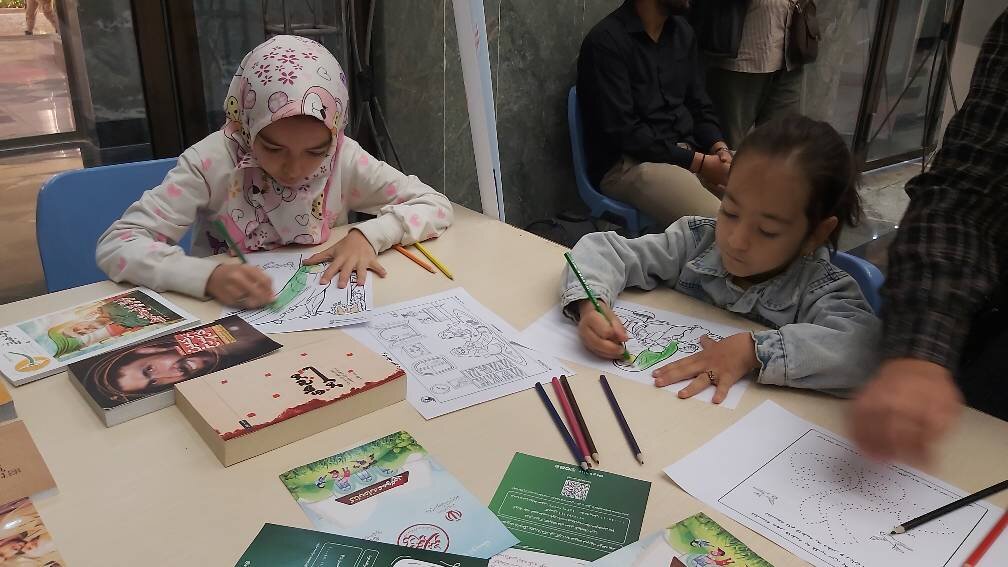 لحظات شیرین کتابخوانی در کتابخانه‌های عمومی شهرستان ارومیه