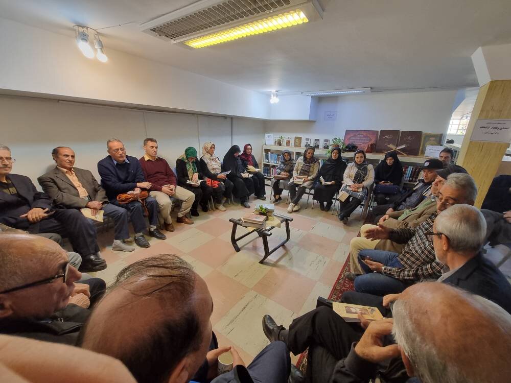 لحظات شیرین کتابخوانی در کتابخانههای عمومی شهرستان ارومیه