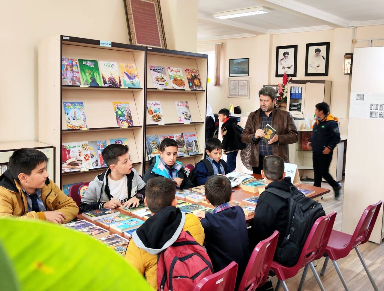 لحظات شیرین کتابخوانی در کتابخانه‌های عمومی شهرستان ارومیه