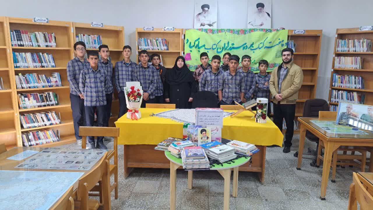 پیوند فرهنگ، هنر و آموزش در کتابخانه‌های عمومی استان مرکزی