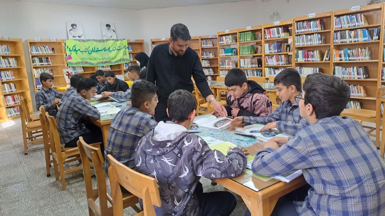 پیوند فرهنگ، هنر و آموزش در کتابخانه‌های عمومی استان مرکزی