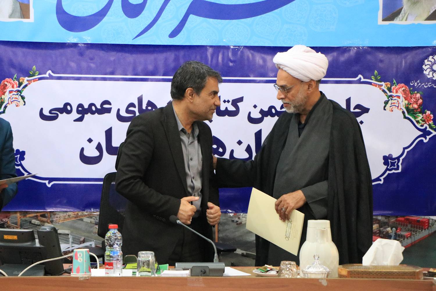 کتاب؛ ستون رشد فردی و توسعه اجتماعی است