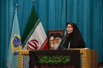 سخنرانی مدیرکل کتابخانه‌های عمومی کرمانشاه پیش از خطبه‌های نماز جمعه