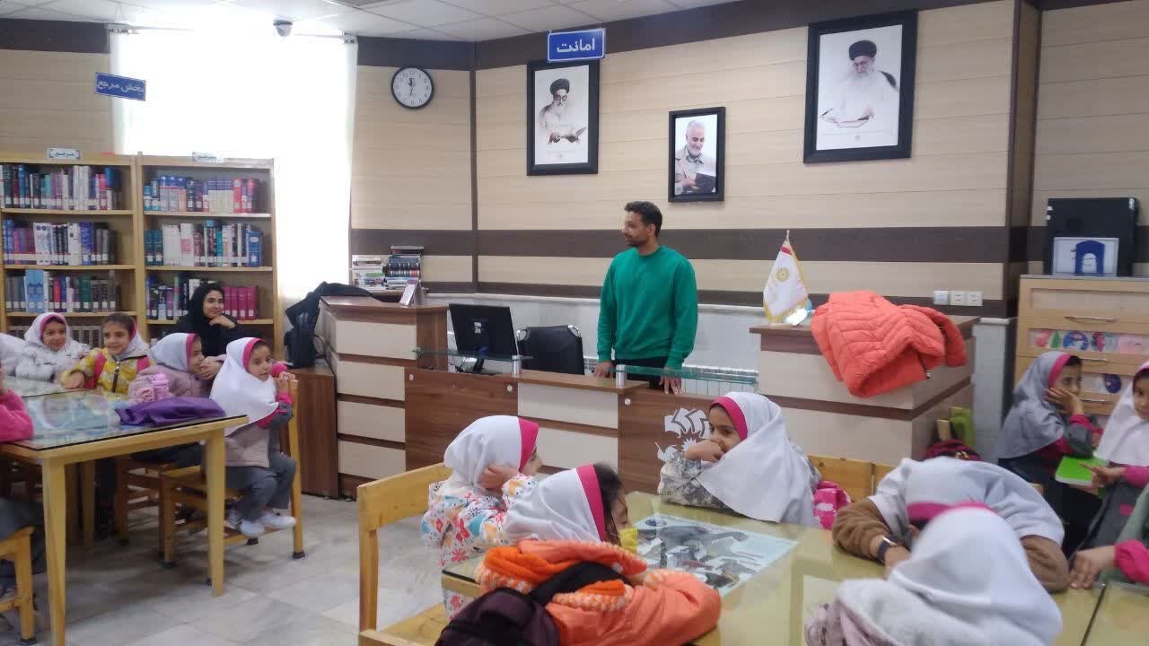 جشنوارهای رنگارنگ از فرهنگ، آموزش و خلاقیت در کتابخانههای عمومی استان مرکزی