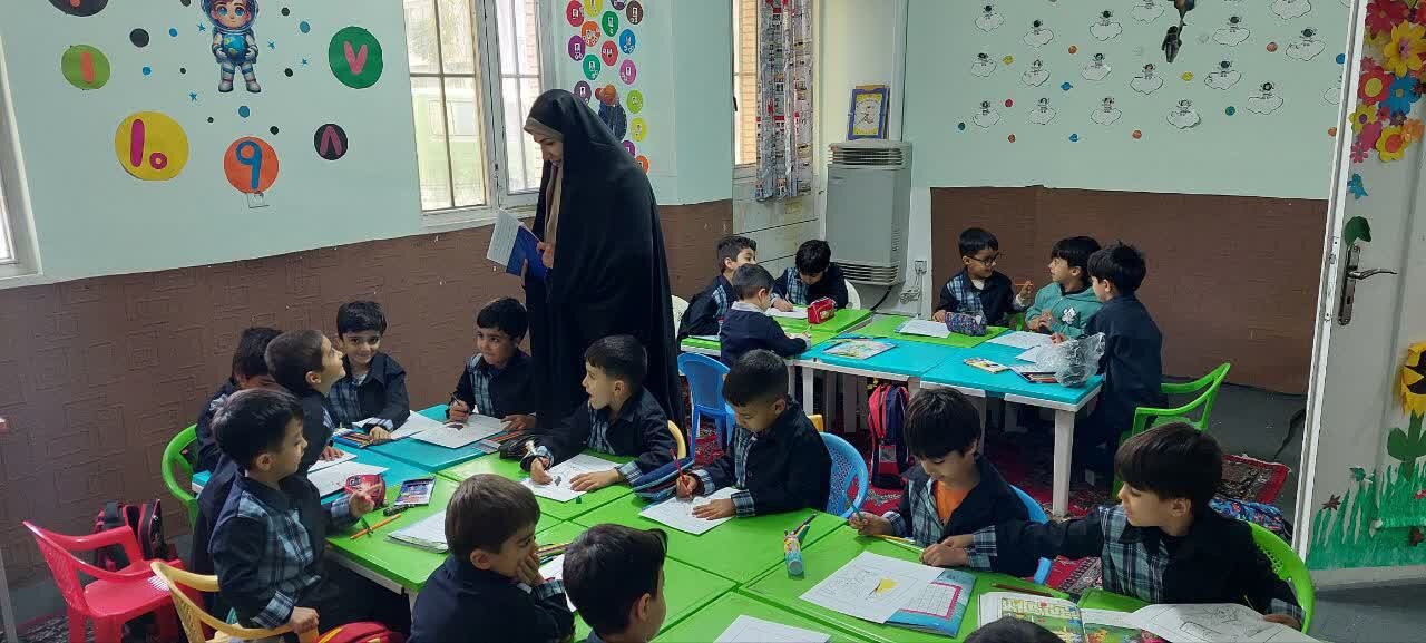 جشنواره‌ای رنگارنگ از فرهنگ، آموزش و خلاقیت در کتابخانه‌های عمومی استان مرکزی