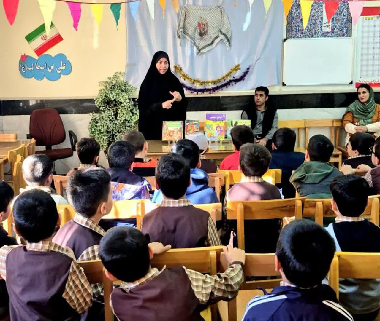 جشنواره‌ای رنگارنگ از فرهنگ، آموزش و خلاقیت در کتابخانه‌های عمومی استان مرکزی