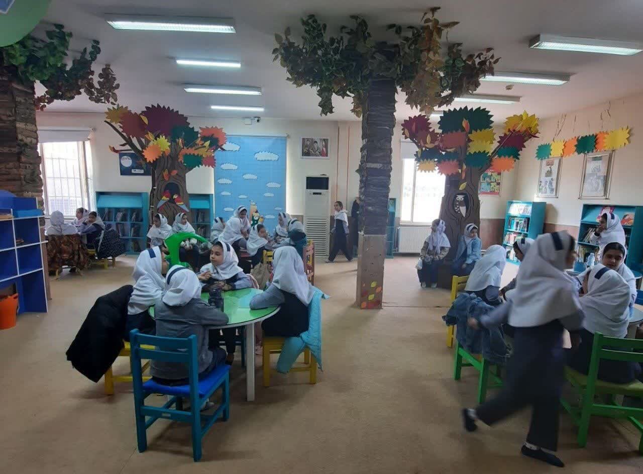 جشنواره‌ای رنگارنگ از فرهنگ، آموزش و خلاقیت در کتابخانه‌های عمومی استان مرکزی